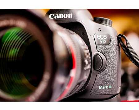 Canon 5D Mark III Canon 5D Mark III
